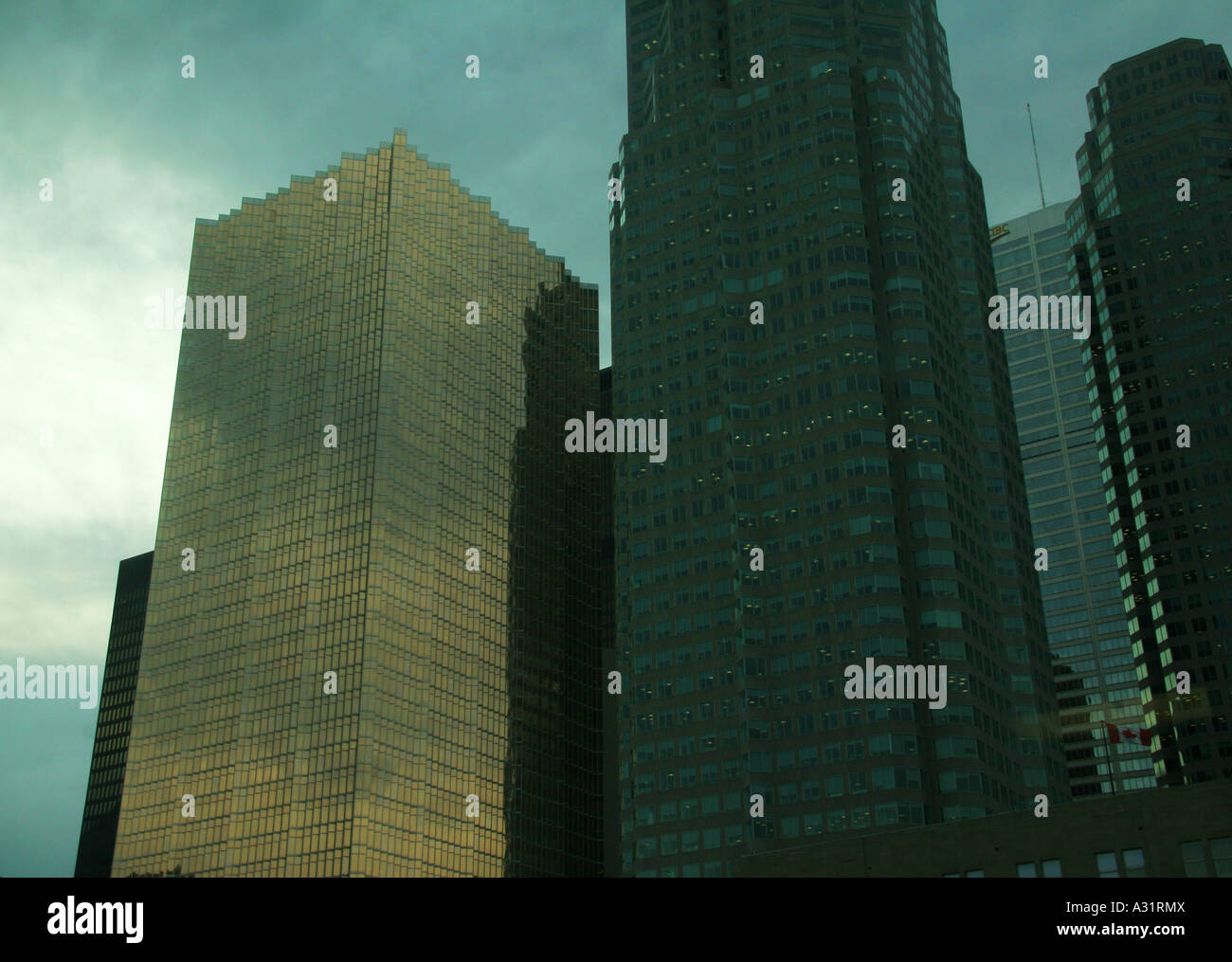 Toronto tall buildings hi-res stock photography and images - Alamy