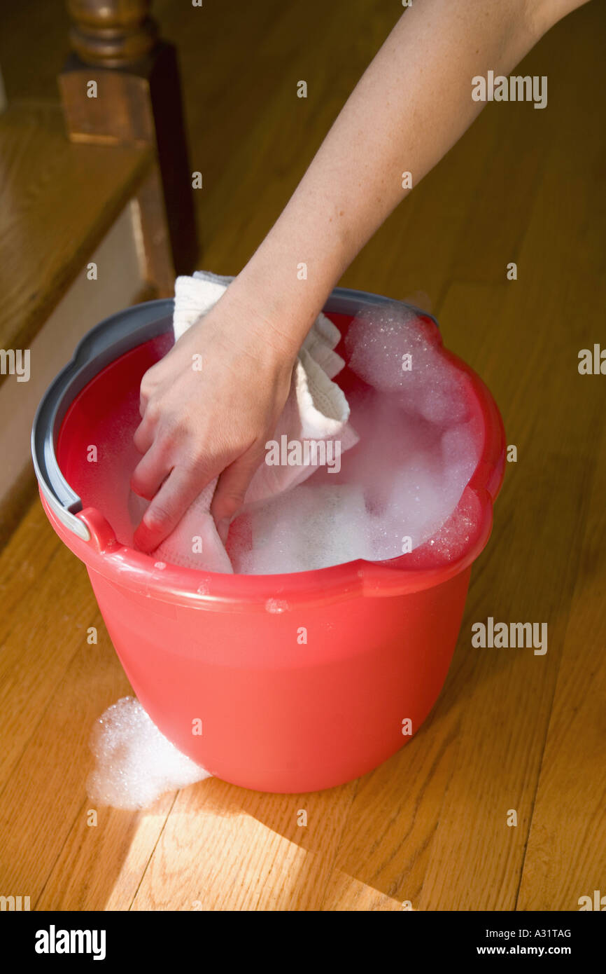 https://c8.alamy.com/comp/A31TAG/bucket-full-of-soap-suds-and-hand-washing-A31TAG.jpg