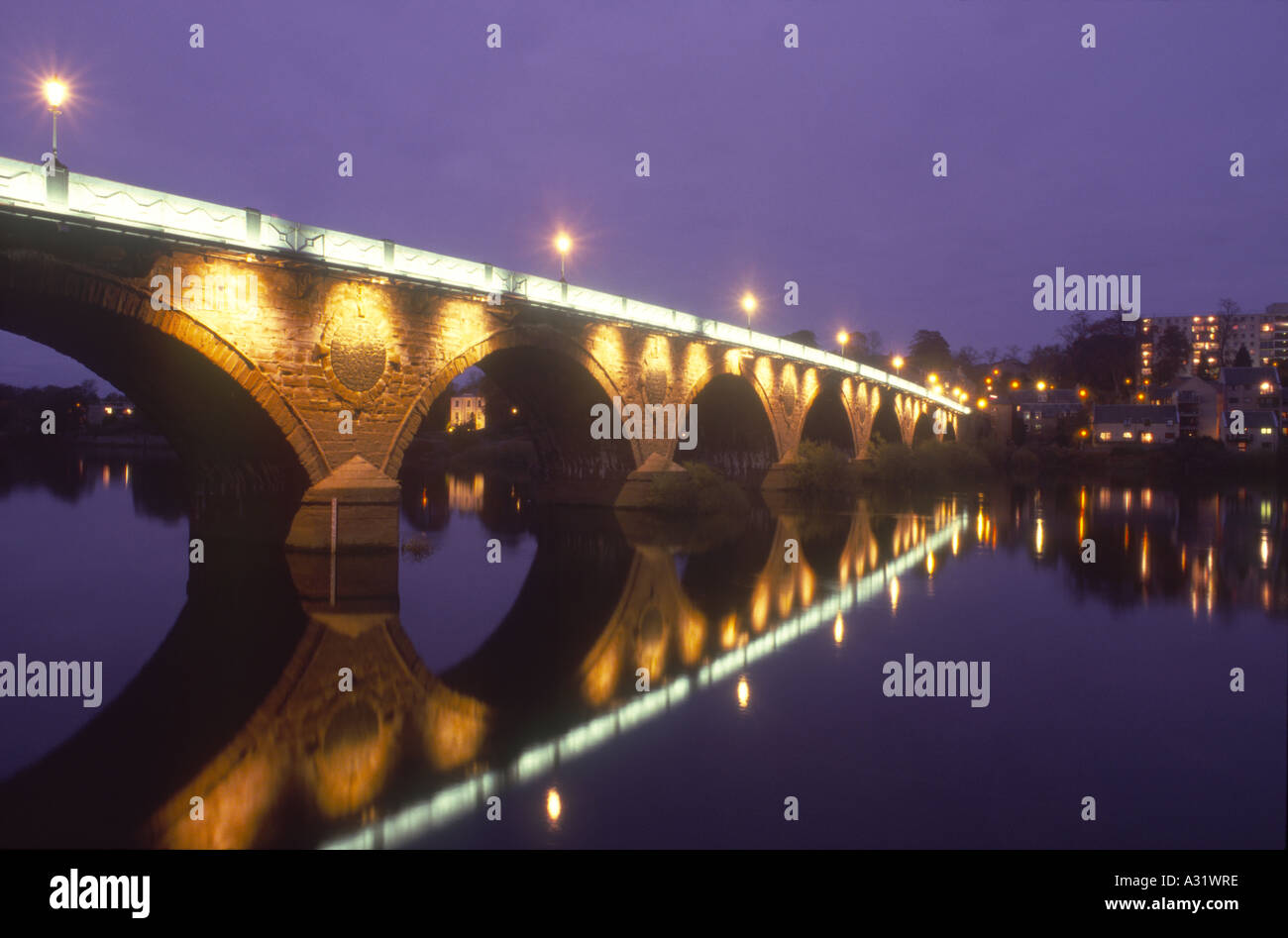 Tay Ridge Perth On Tay Bridge City of Perth at Dusk Stock Photo - Alamy