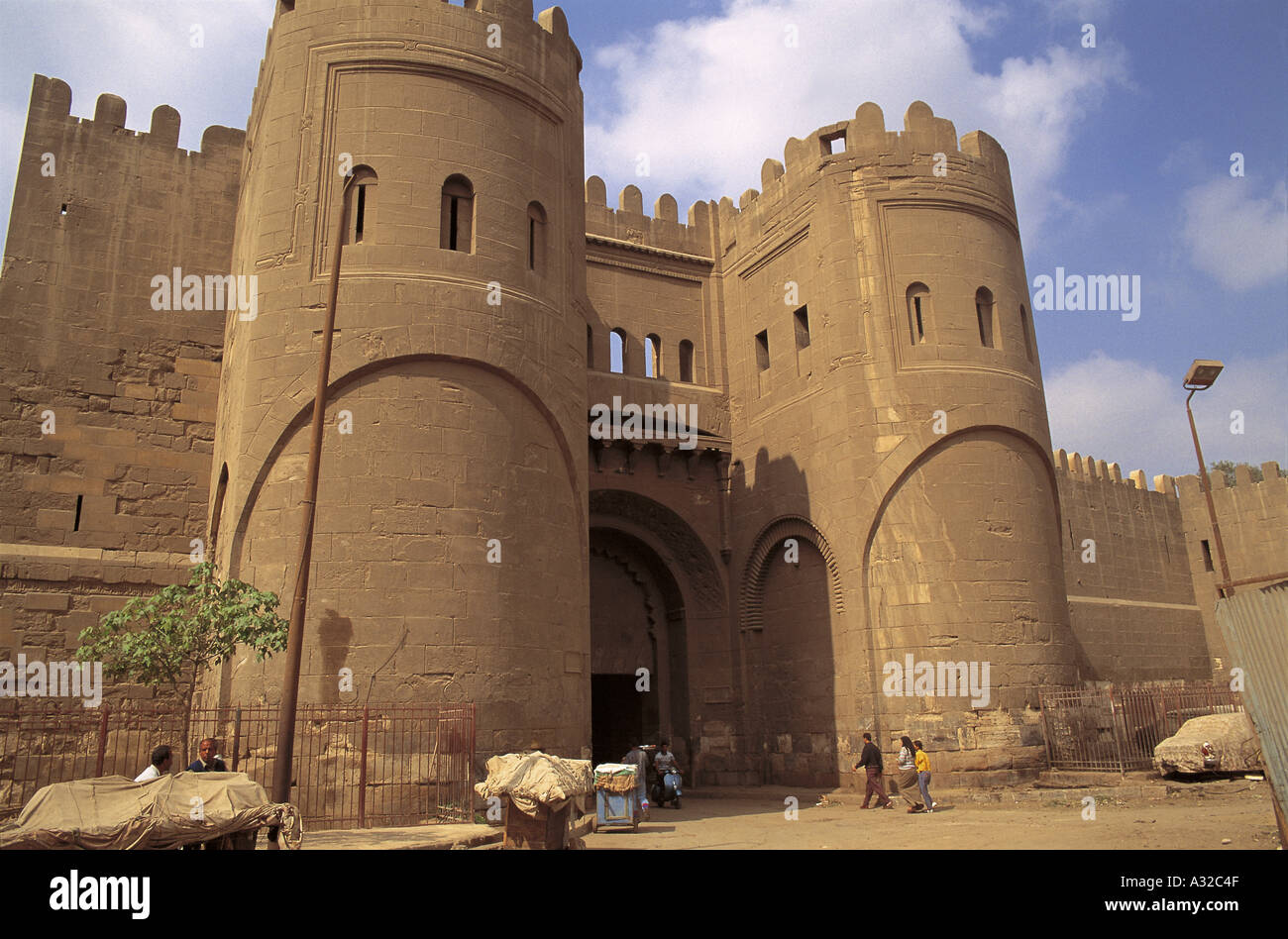 Conquest gate in cairo hires stock photography and images Alamy