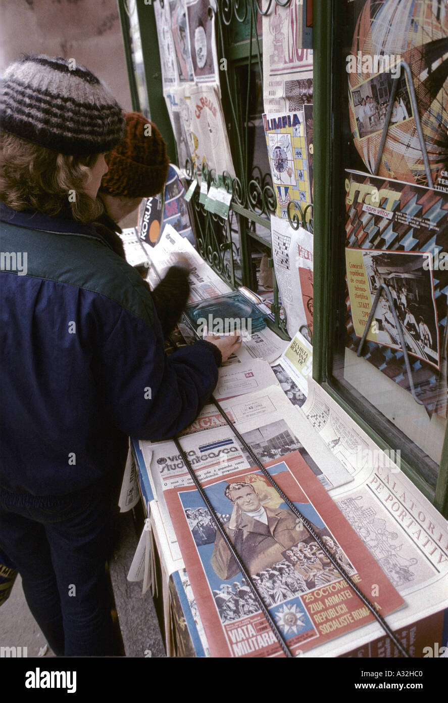news vendor in romania 1988 Stock Photo