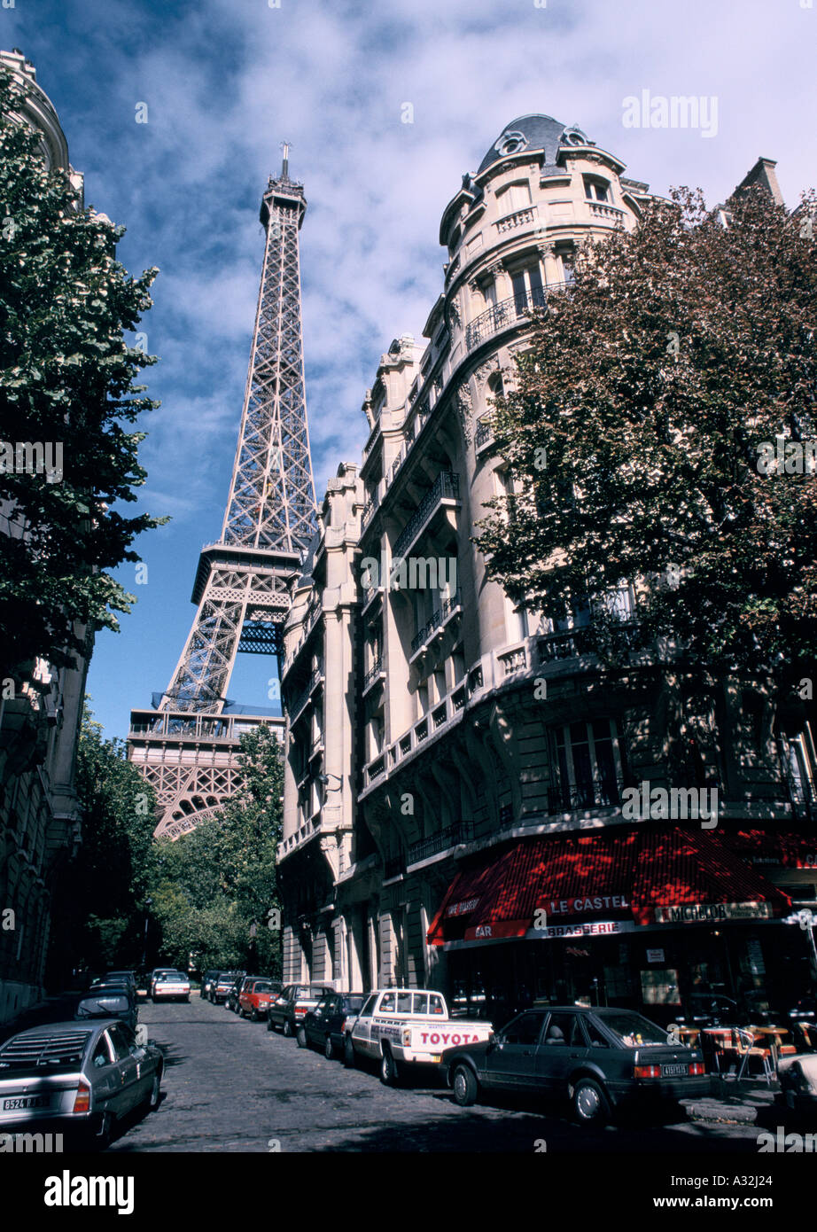 eiffel tower paris 1991 Stock Photo Alamy