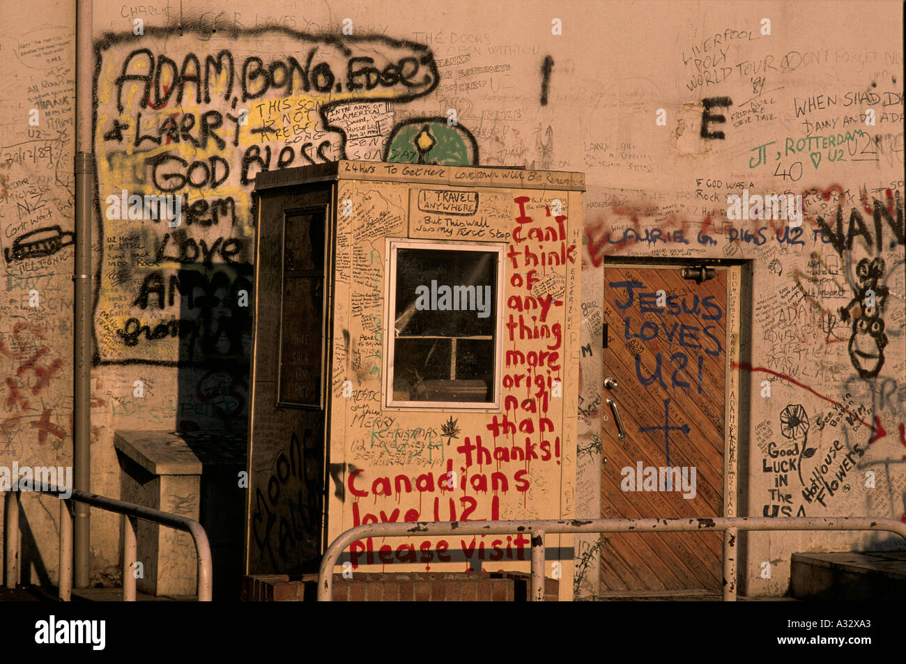 Wall graffiti by U2 fans, Windmill, Lane, Studios, Dublin. Stock Photo