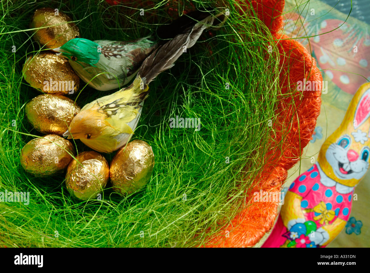 Easter decoration eggs birds hi-res stock photography and images - Alamy