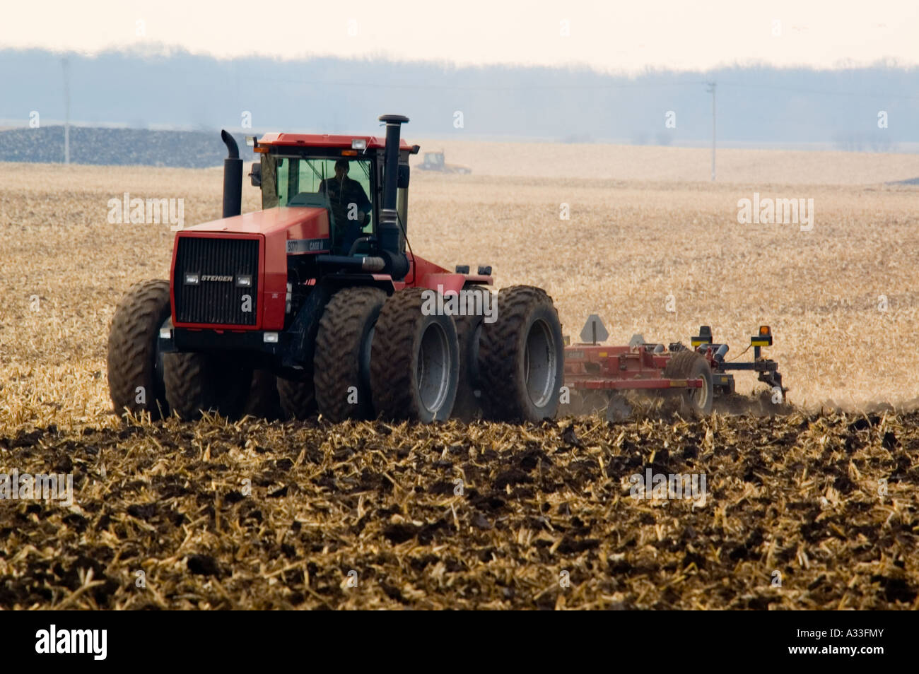 Chisel plowing a corn field in northern Illinois Stock Photo Alamy