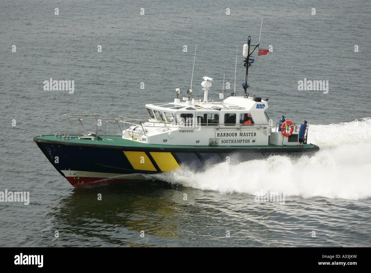 harbour master speed boat on the solent estuary southampton Stock Photo ...