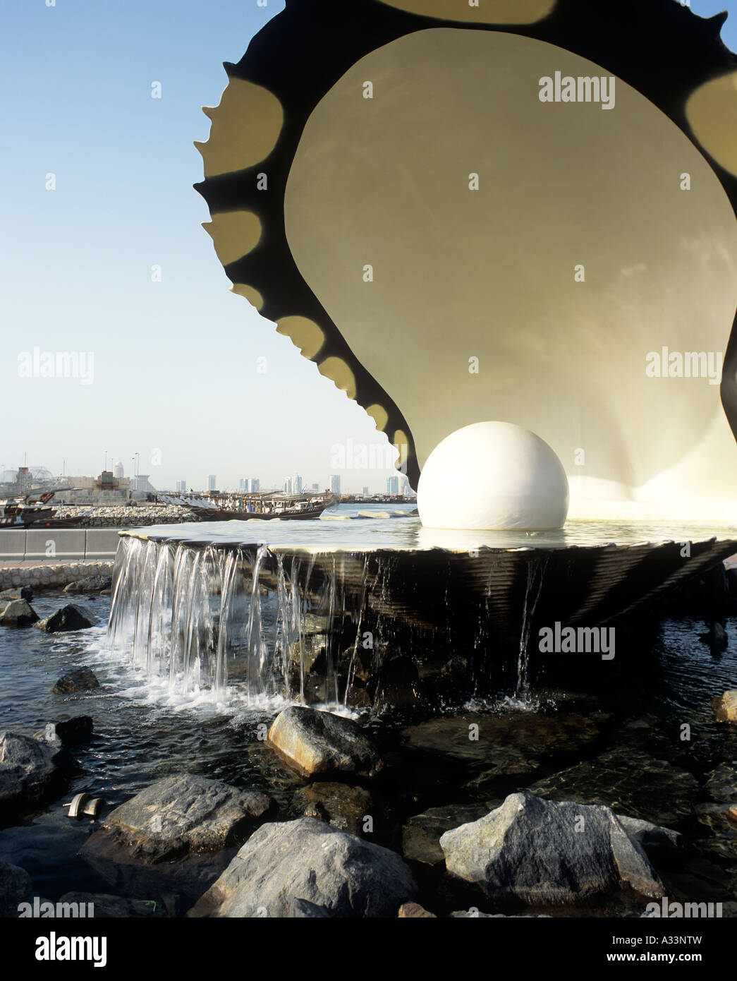 PEARL STATUE IN DOHA QATAR Stock Photo Alamy