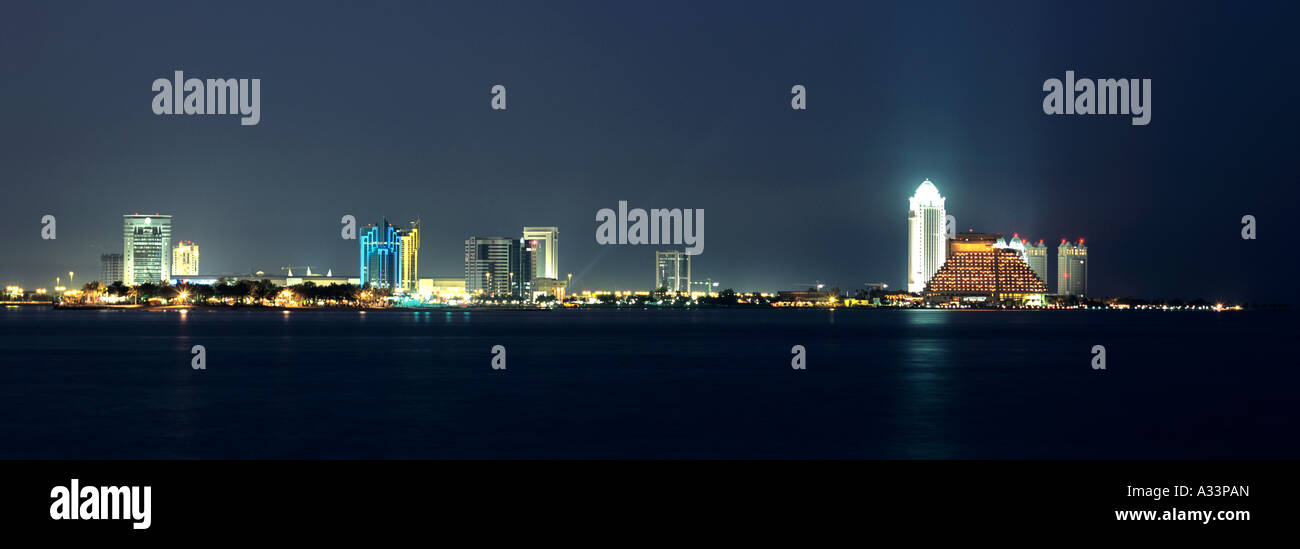 Qatar buildings hi-res stock photography and images - Alamy