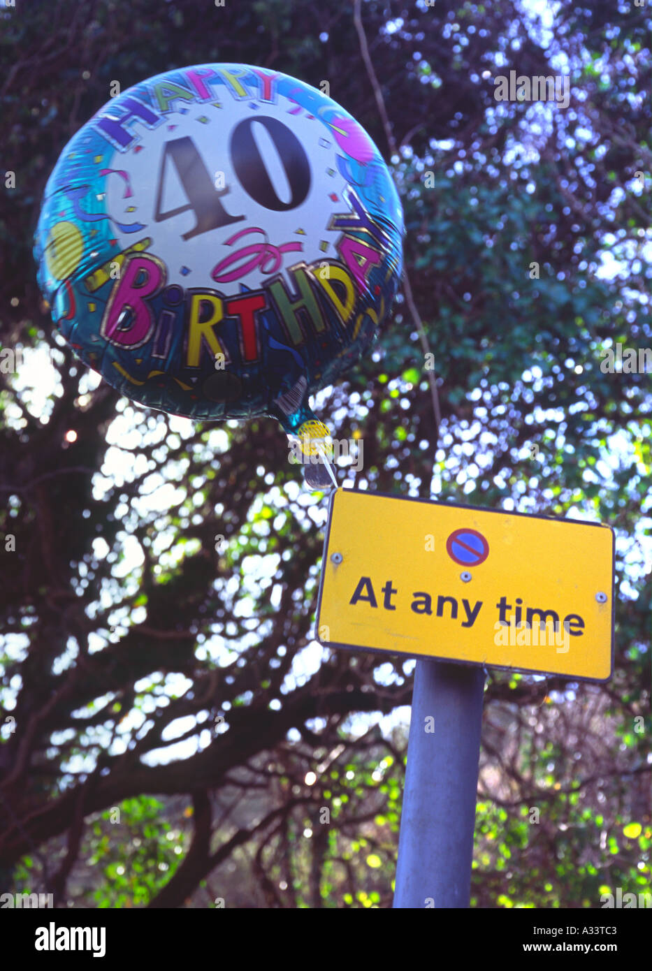 40th birthday balloon hi-res stock photography and images - Alamy