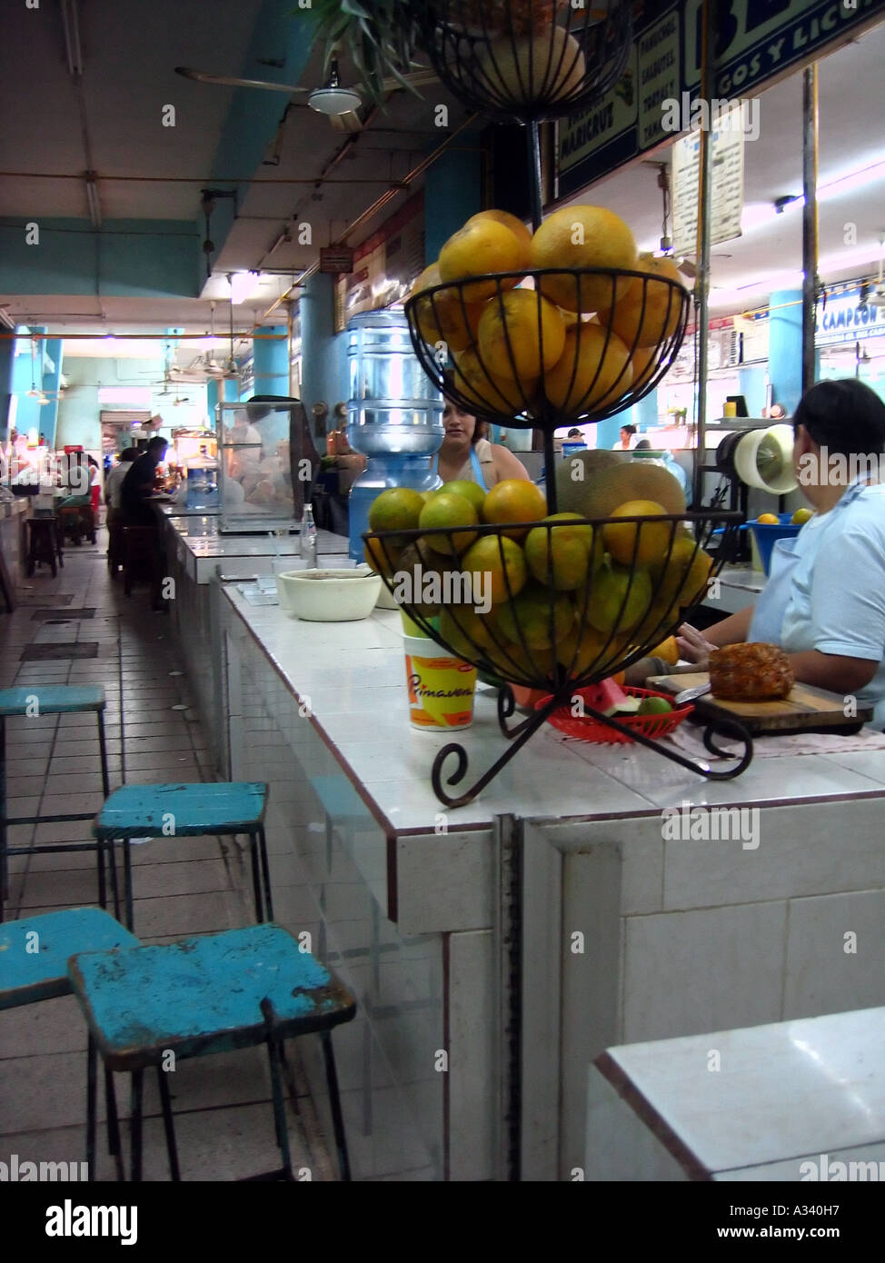 juice bar in the indoor market, Merida, Yucatan, Mexico Stock Photo Alamy