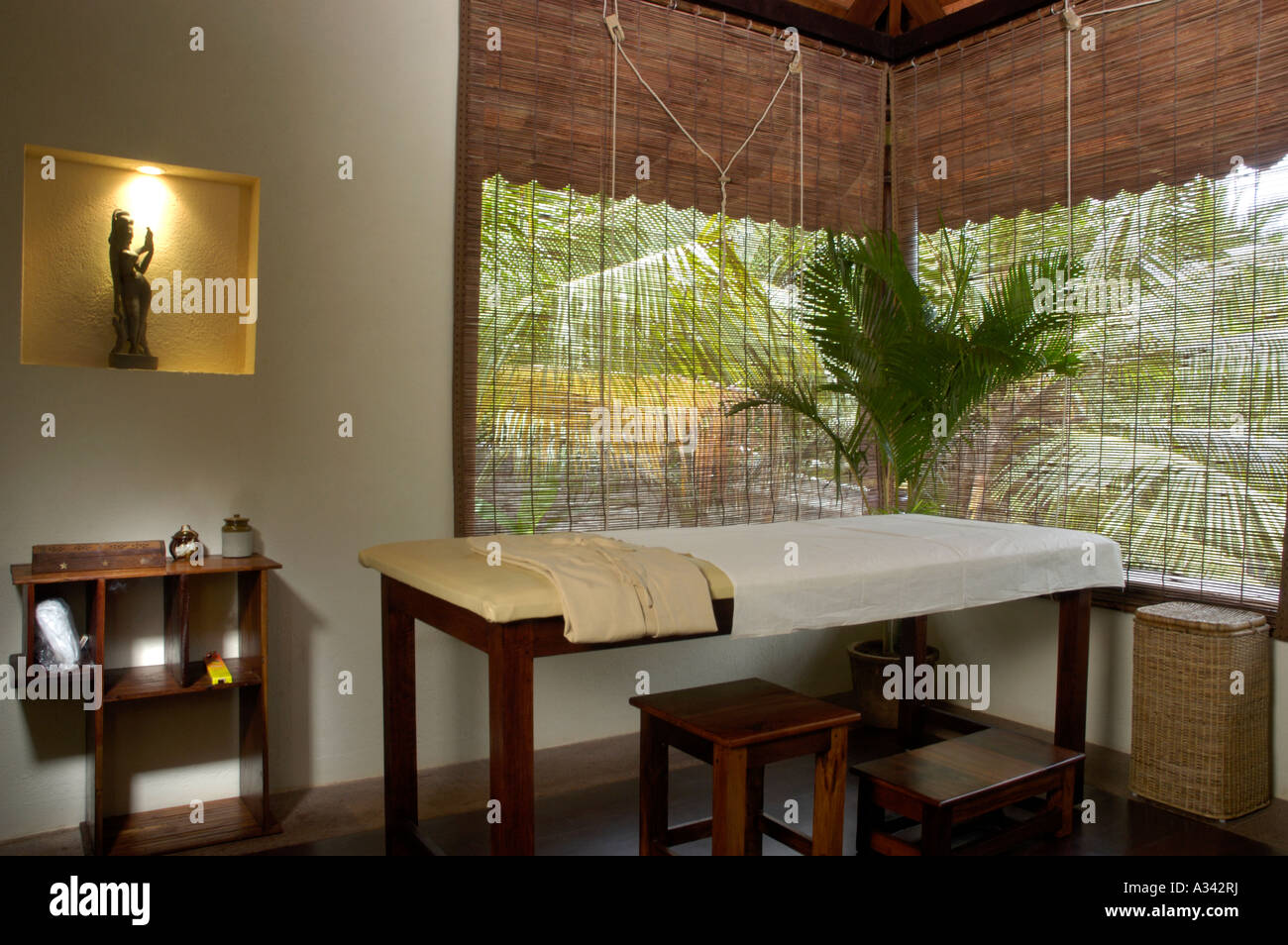 AYURVEDA SPA OF SURYASAMUDRA BEACH GARDEN KOVALAM TRIVANDRUM Stock