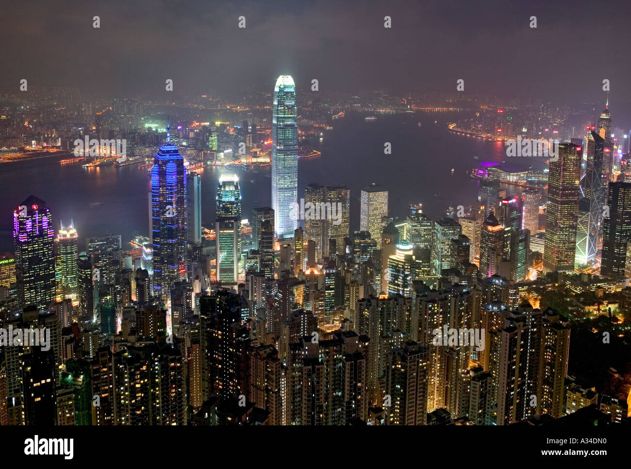 Hong Kong Skyline and harbour from Victoria peak at night, China Stock ...
