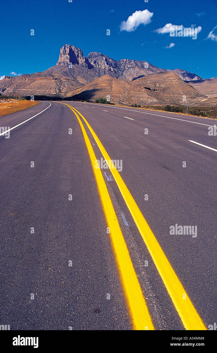 Yellow centerline hires stock photography and images Alamy