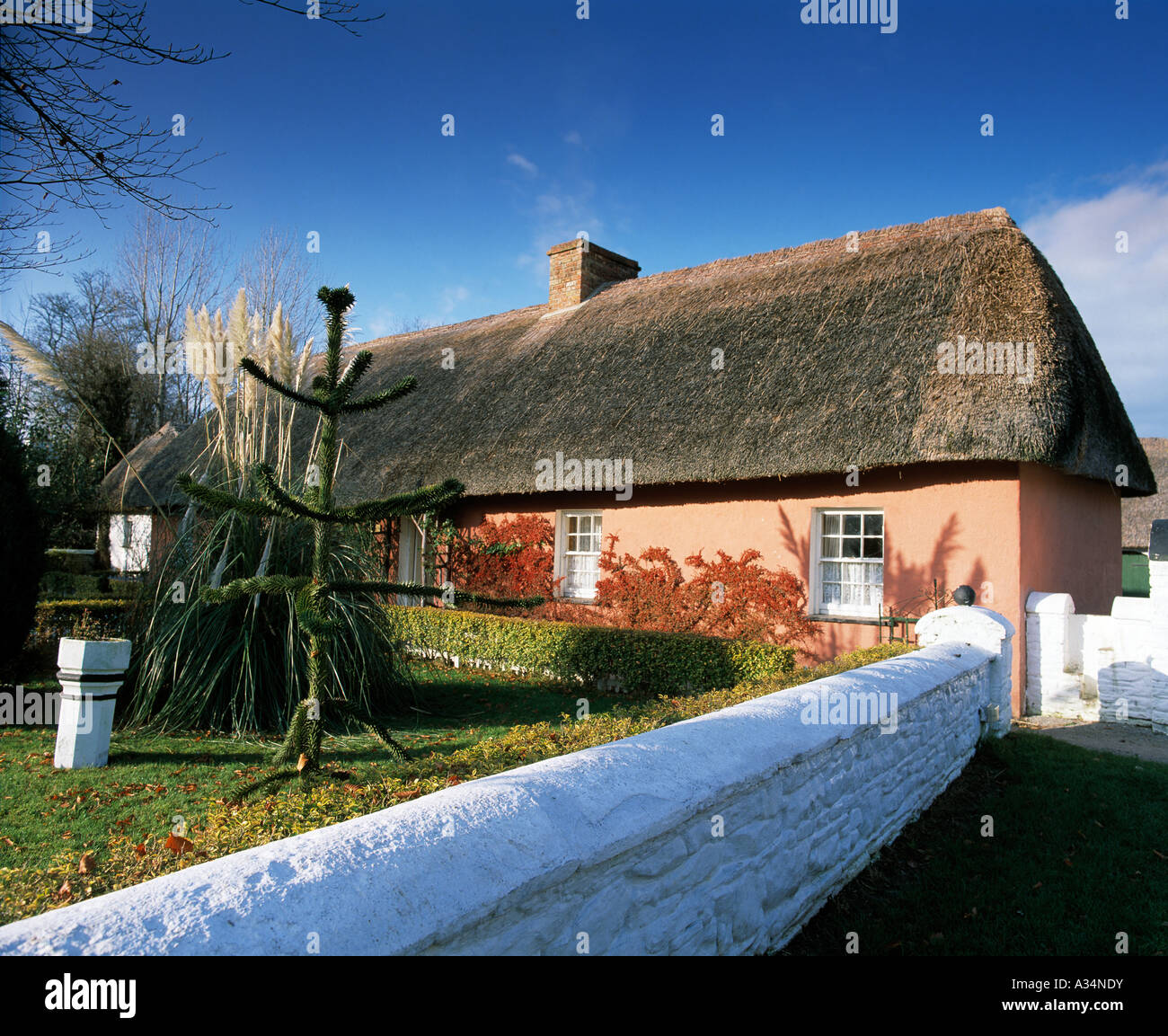 Irish vernacular building hires stock photography and images Alamy