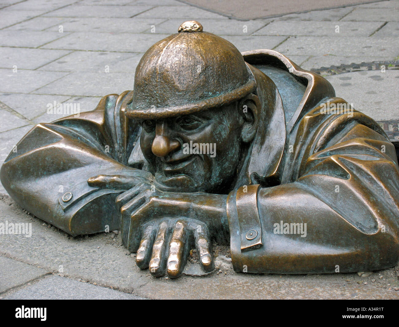 Slowakei, Bronzeskulptur in Bratislava, Slovakia Bronze skulpture in Bratislava Stock Photo