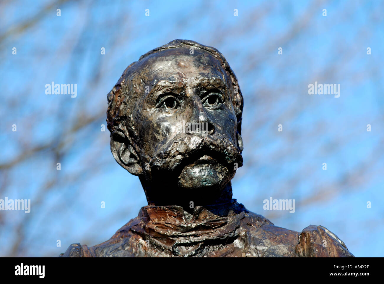 Edward elgar statue worcester hi-res stock photography and images - Alamy