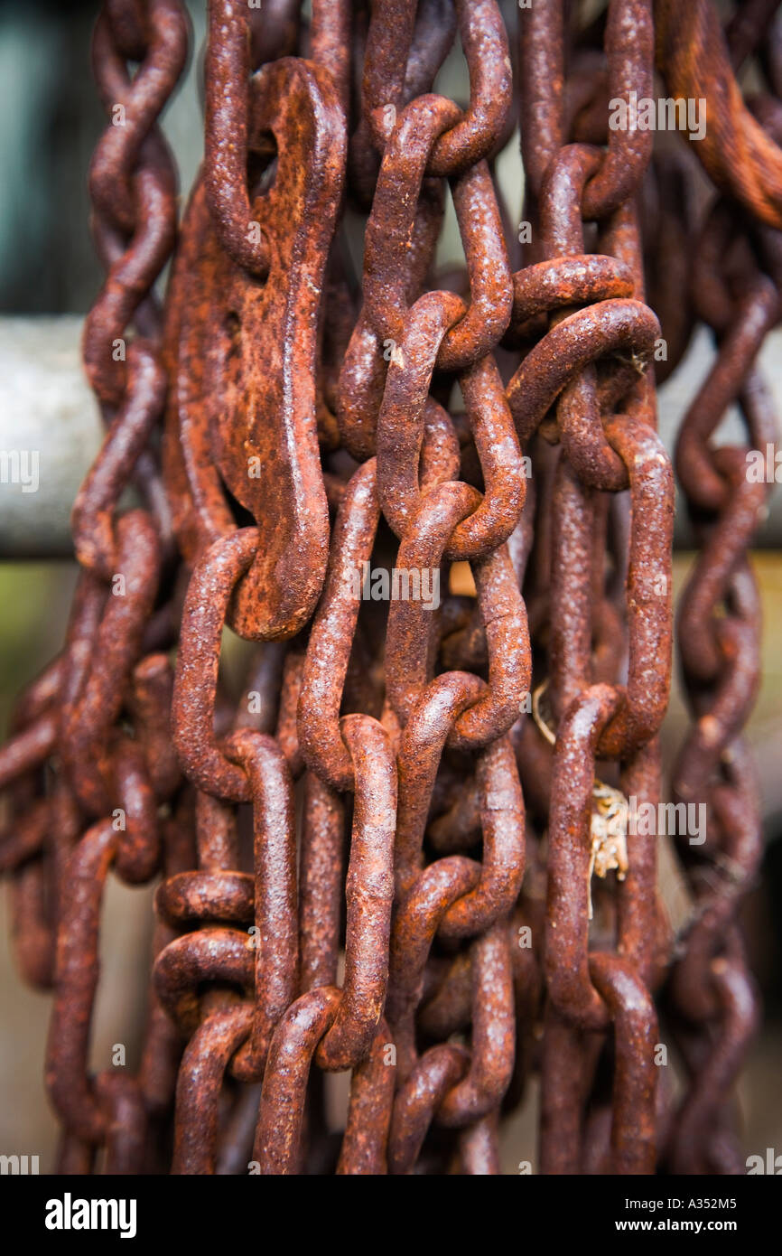 Hanging in chains hires stock photography and images Alamy