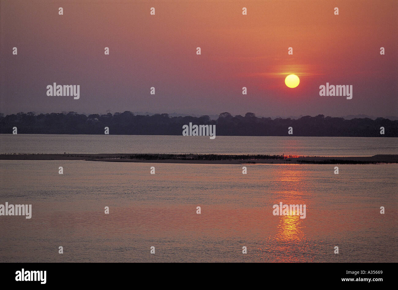Ilha do Bananal Tocantins State Brazil Sunrise over the river and the island Stock Photo