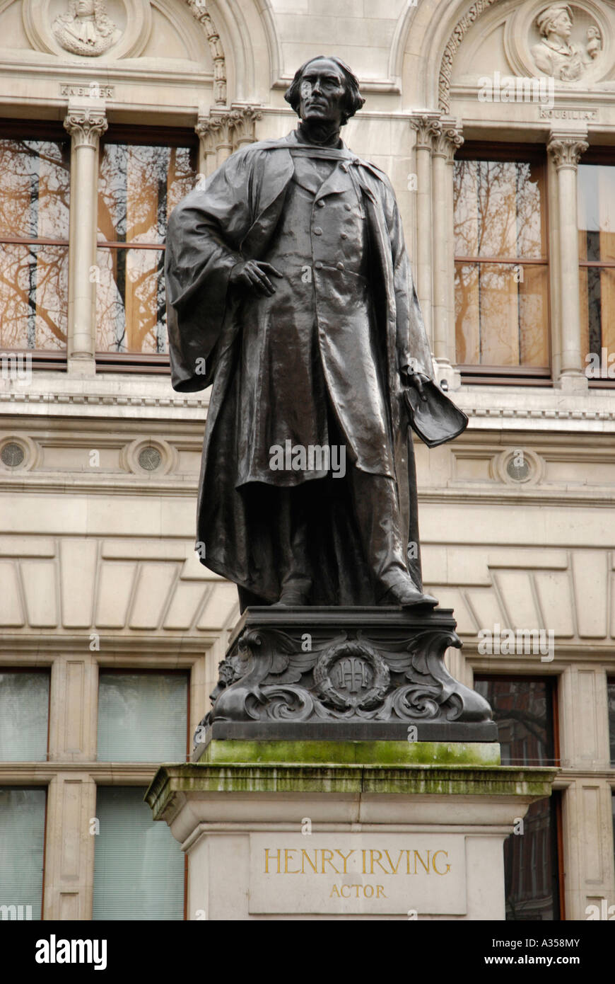 Statue of the famous Victorian actor Henry Irving in front of the National Portrait Gallery London Stock Photo