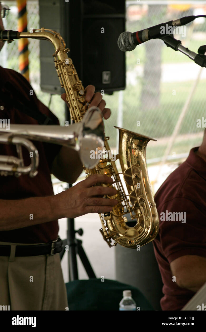 Musical instruments saxophone music hi-res stock photography and images ...