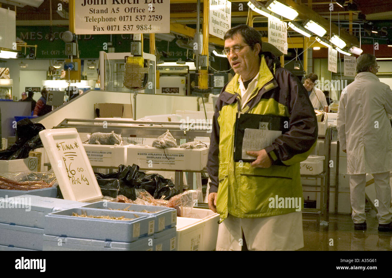 The Billingsgate Fish Market at Canary Wharf in London Stock Photo Alamy