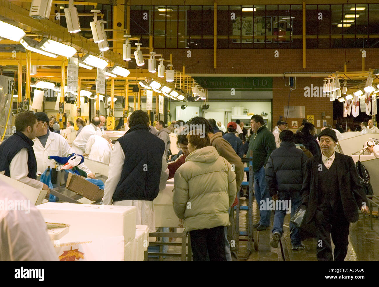 The Billingsgate Fish Market at Canary Wharf in London Stock Photo Alamy