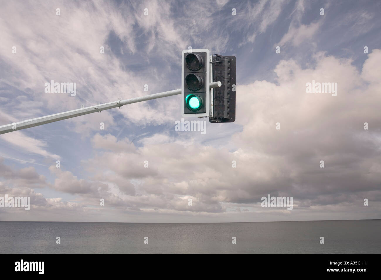 Traffic light go hi-res stock photography and images - Alamy