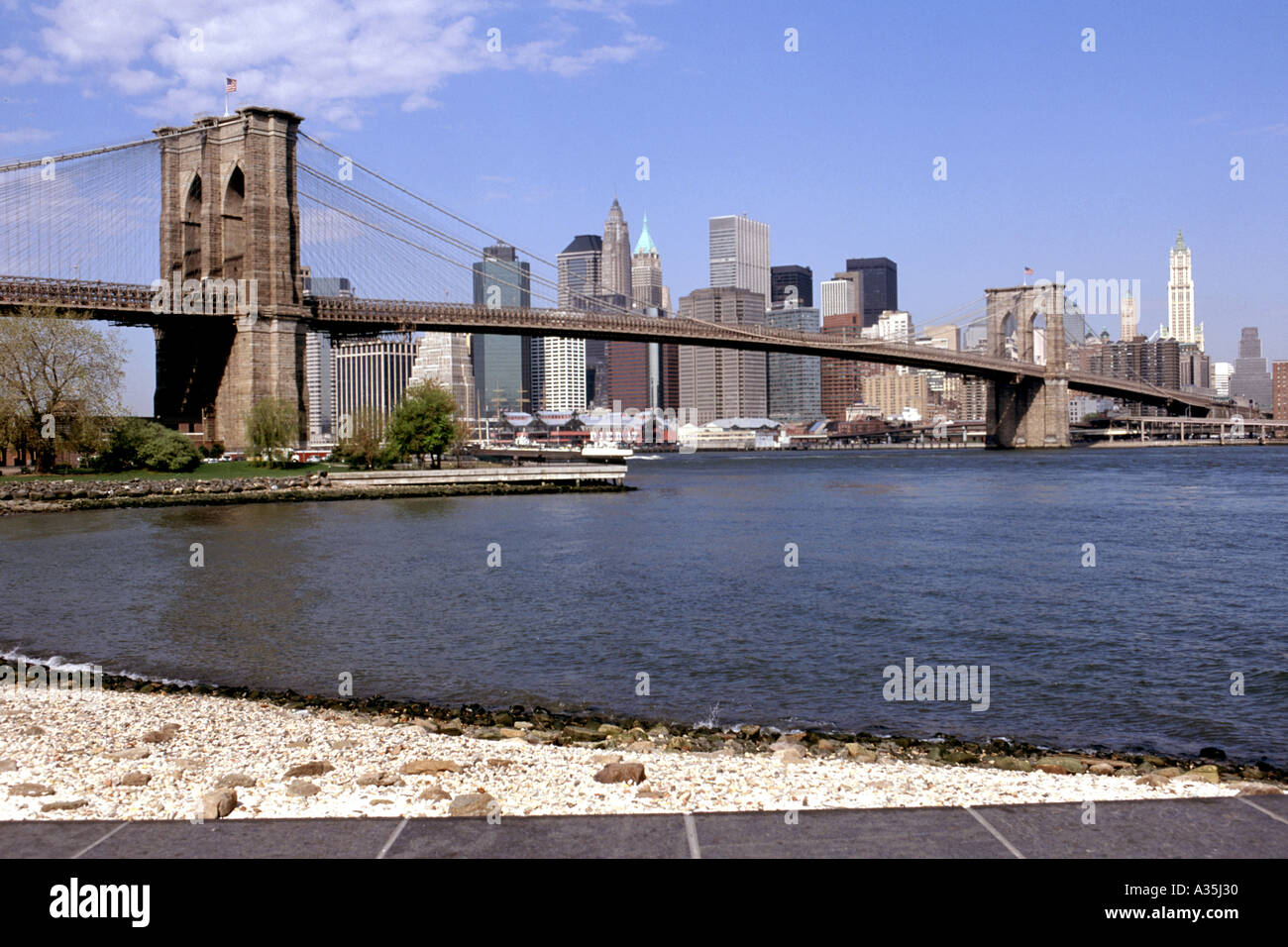 The Brooklyn Bridge and the Manhattan skyline New York City, USA Stock ...