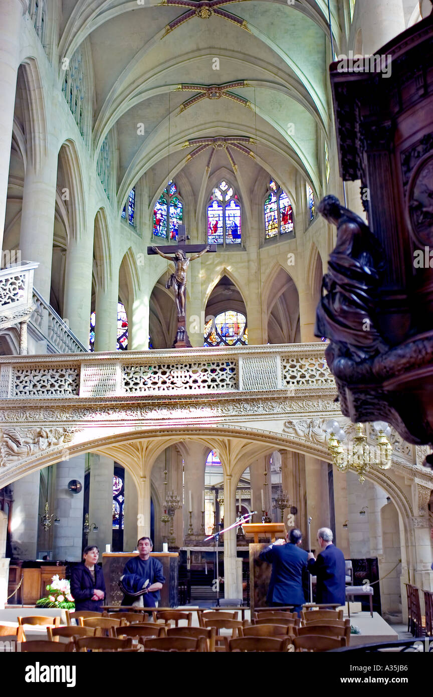 Religion "Paris France" Tourists Visiting Monuments Church "St Etienne