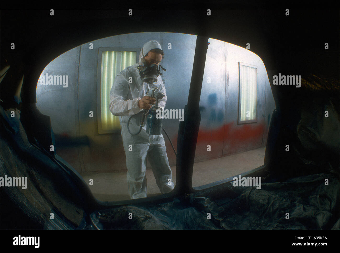 Paint spraying classic car Stock Photo Alamy