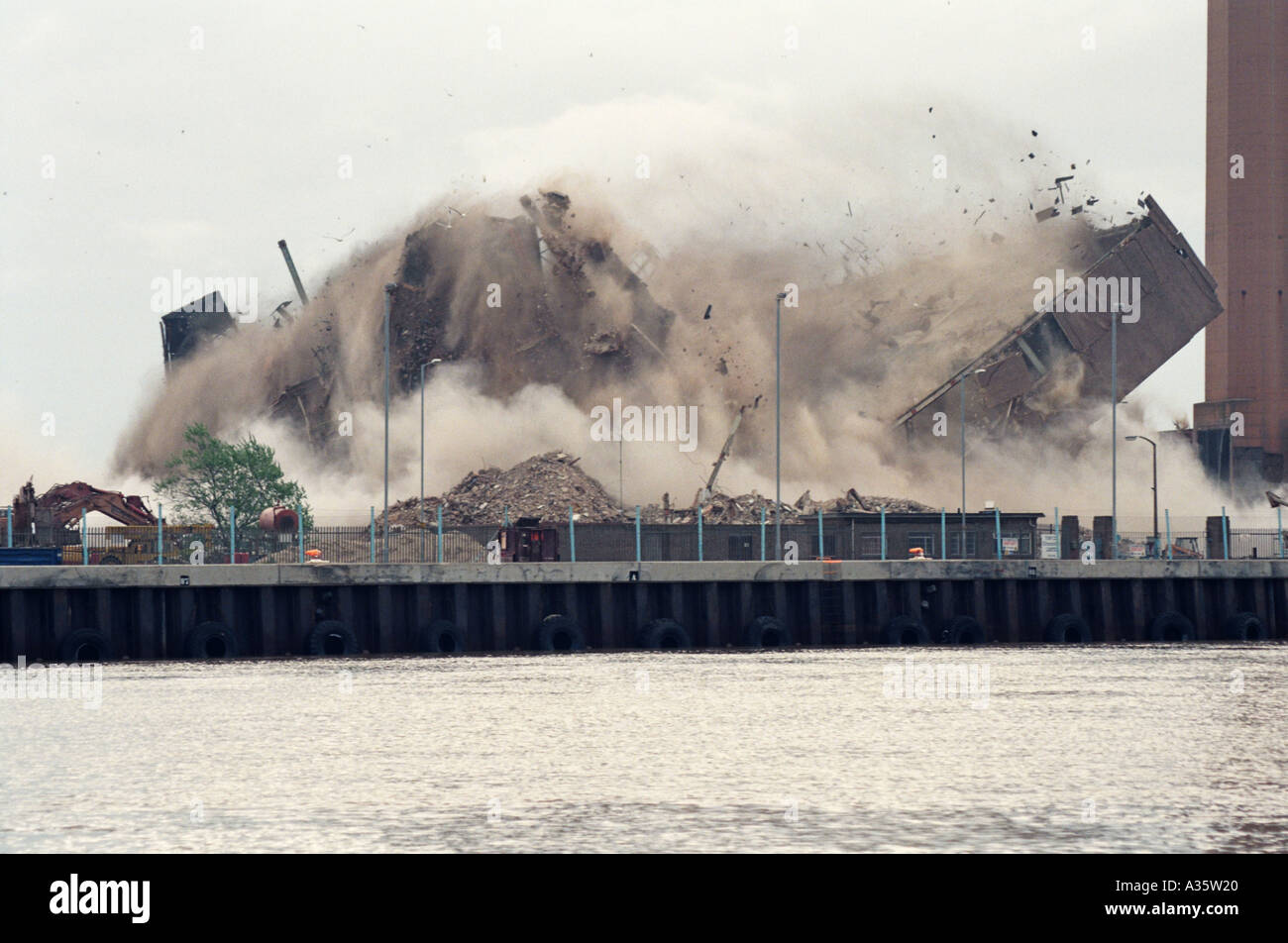 Demolition of old oil power station at Great Yarmouth in May 1997
