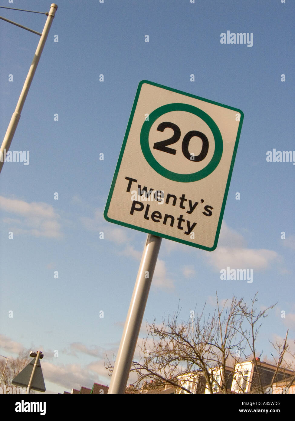 Twenty s plenty Speed limit 20 mph sign in Motherwell Scotland UK Stock Photo
