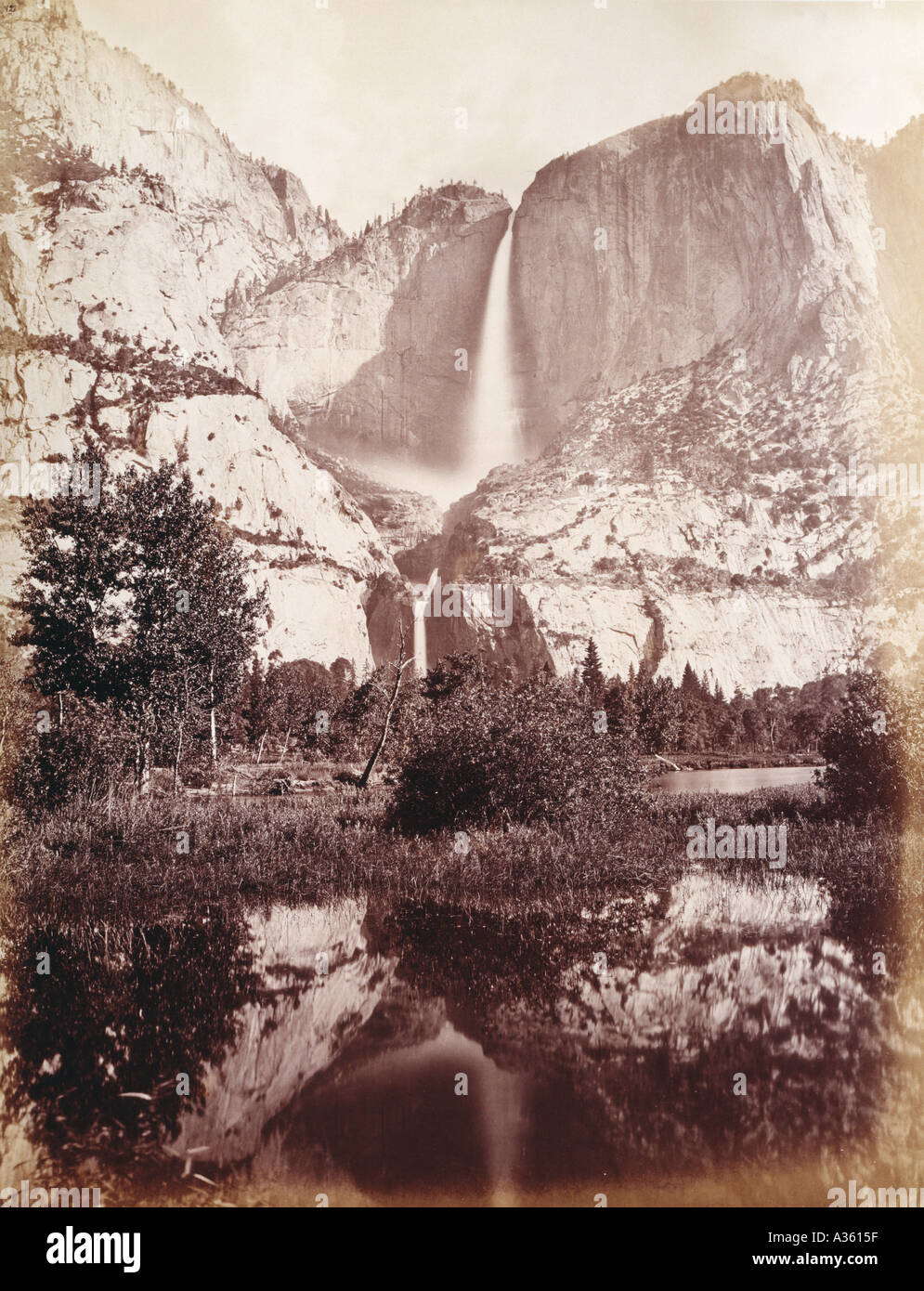 Yosemite Falls 1 600ft Stock Photo