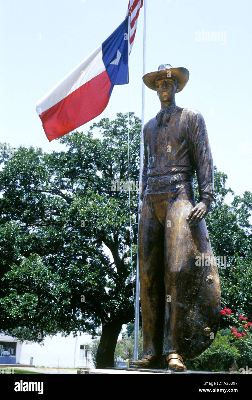 Area where the Texas cowboy originated Statue in Pleasanton Texas US Stock Photo Alamy