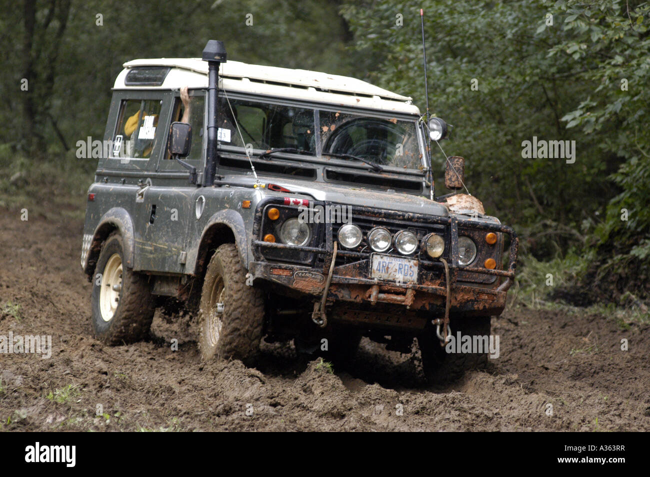 Antique Land rover on off road course, Mid Atlantic Land Rover Rallye ...