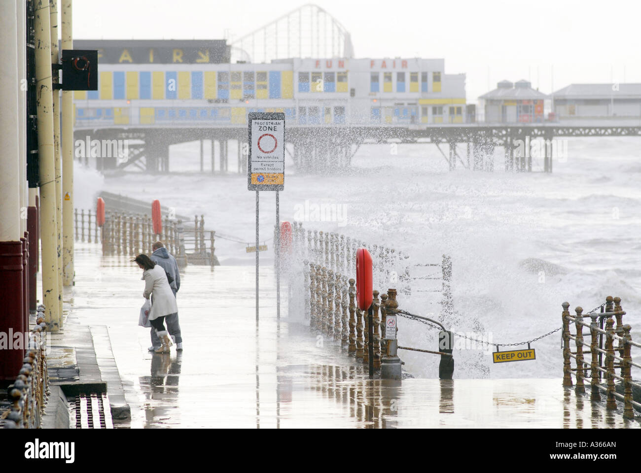 Strong winds at high tide on Blackpool seafront Stock Photo