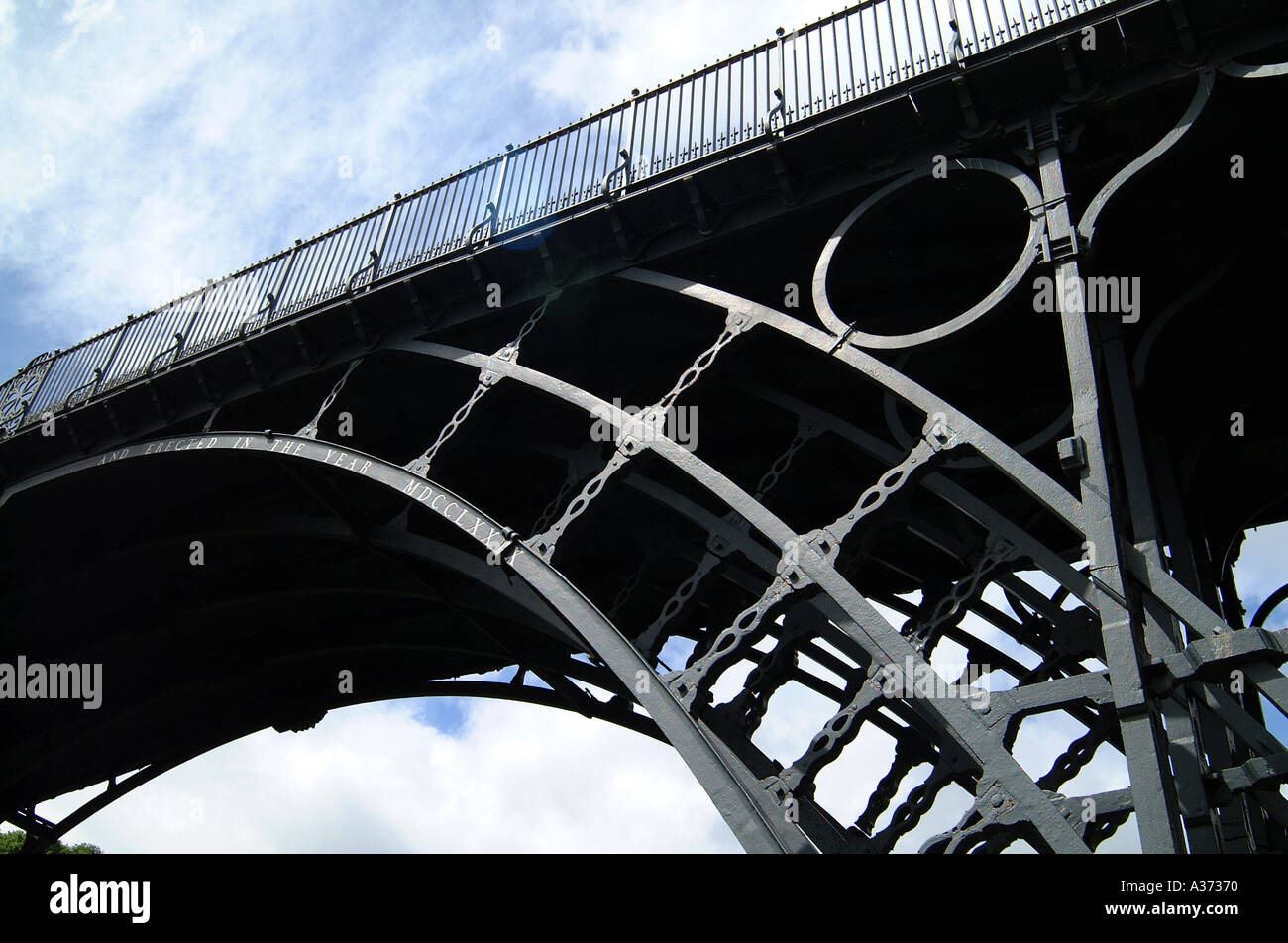 Ironbridge bridge closeup hi-res stock photography and images - Alamy