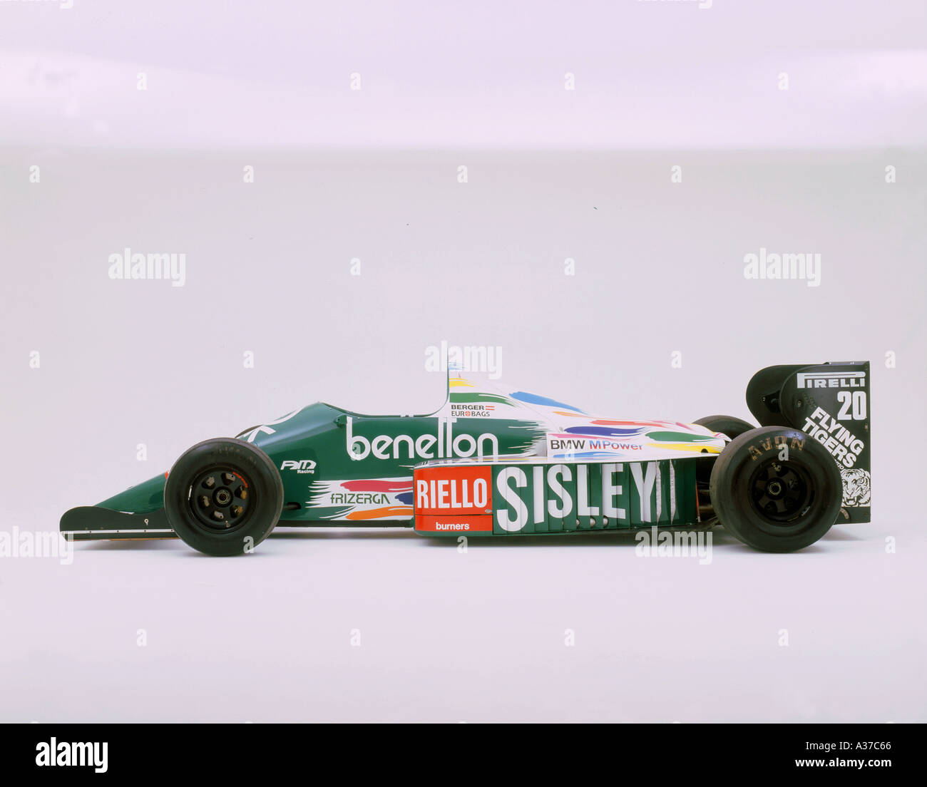 1986 Benetton BMW B186 Stock Photo - Alamy