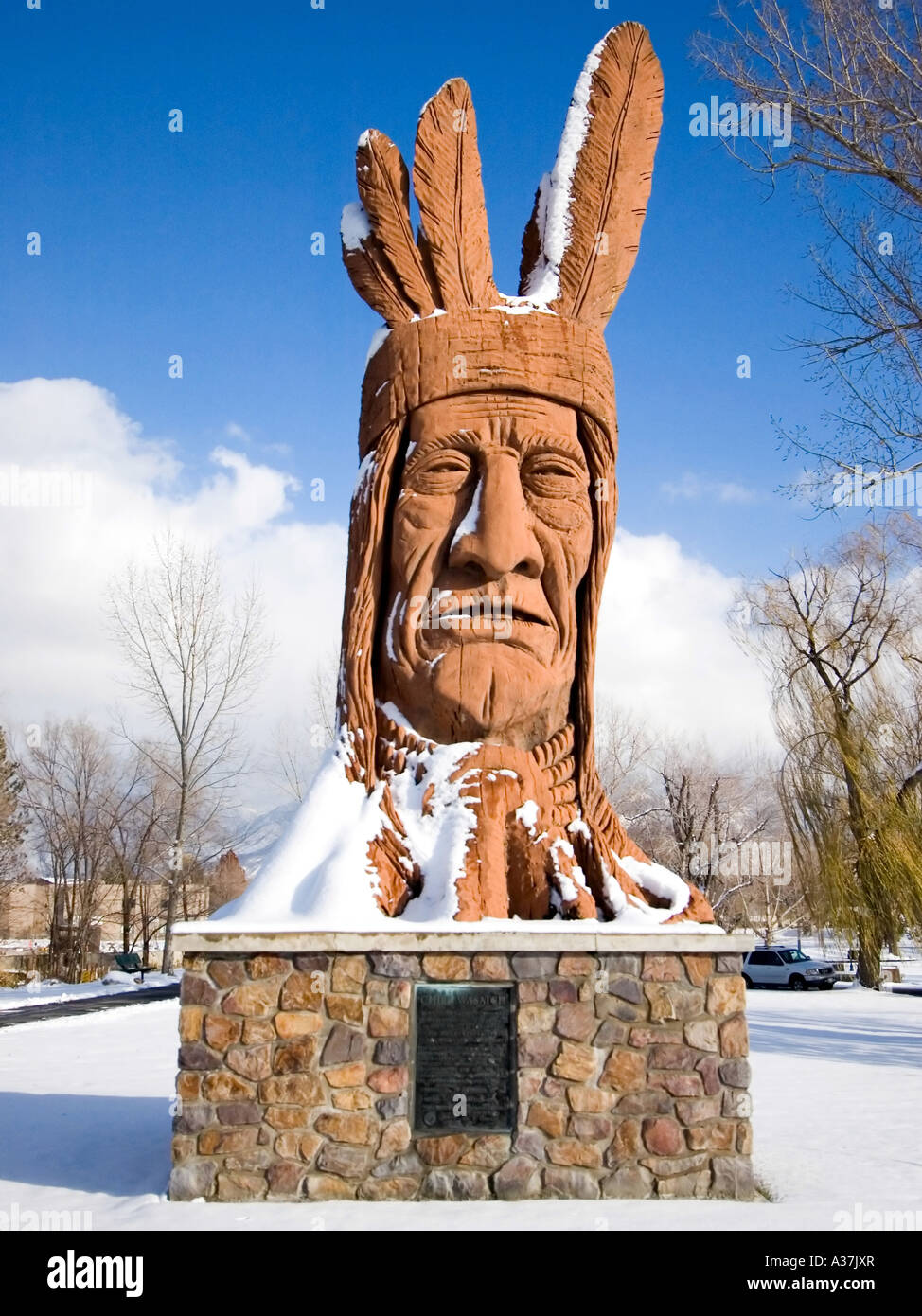 Native american indian chief hi-res stock photography and images - Alamy
