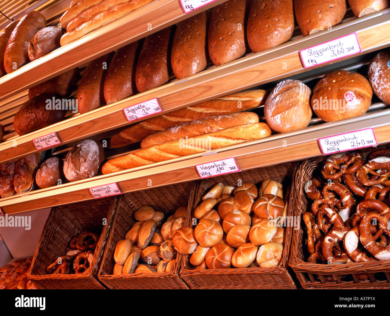 Brot Und Backwaren In Einer Baeckerei Bread And Pastry In A Shop Of A Bakery Rolls Pretzel Stock Photo Alamy