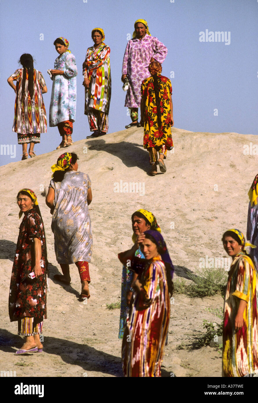 Tadjikistan women at the Hissar fortress Dushambe Stock Photo