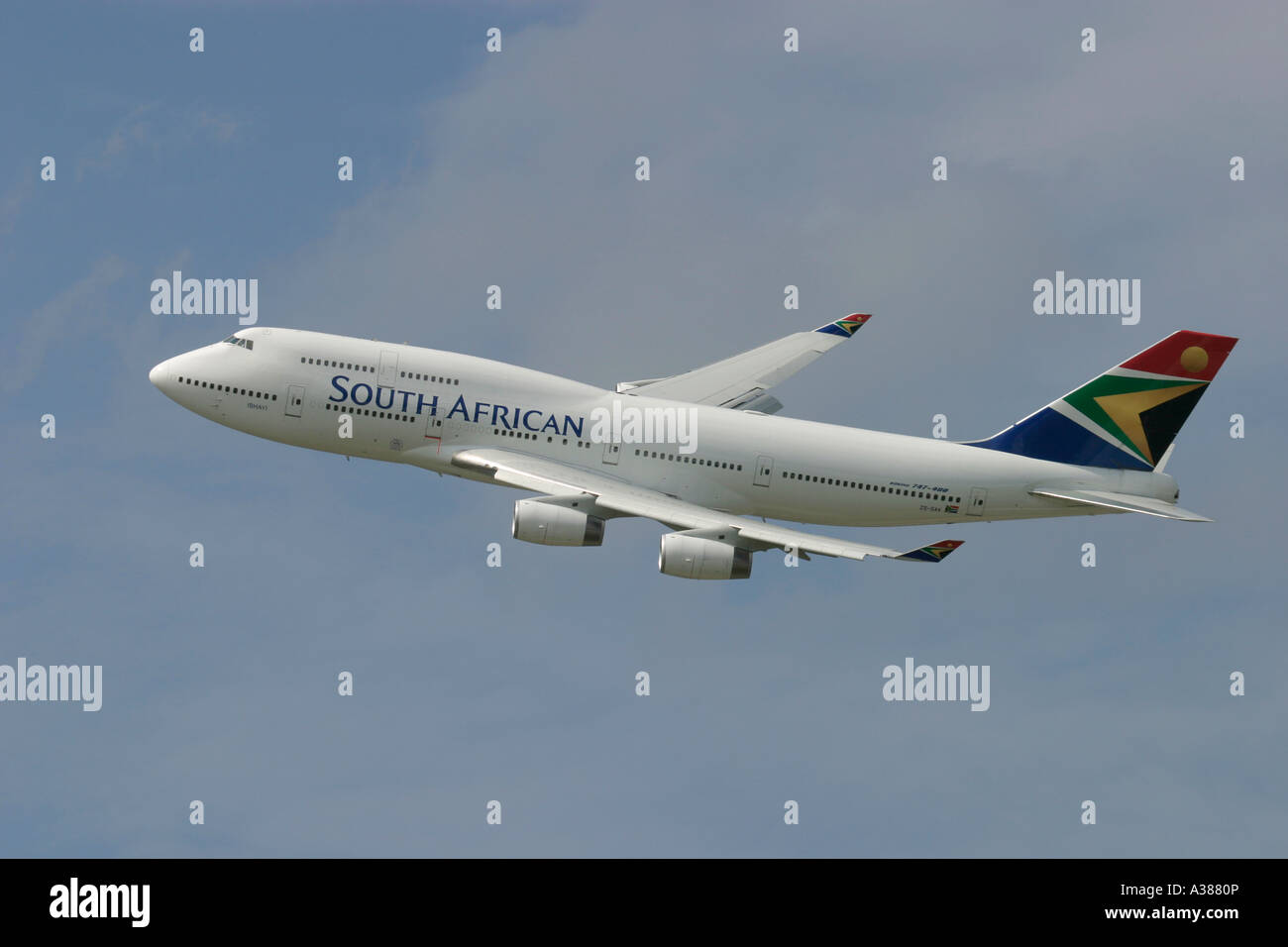 South african airways boeing 747 hi-res stock photography and