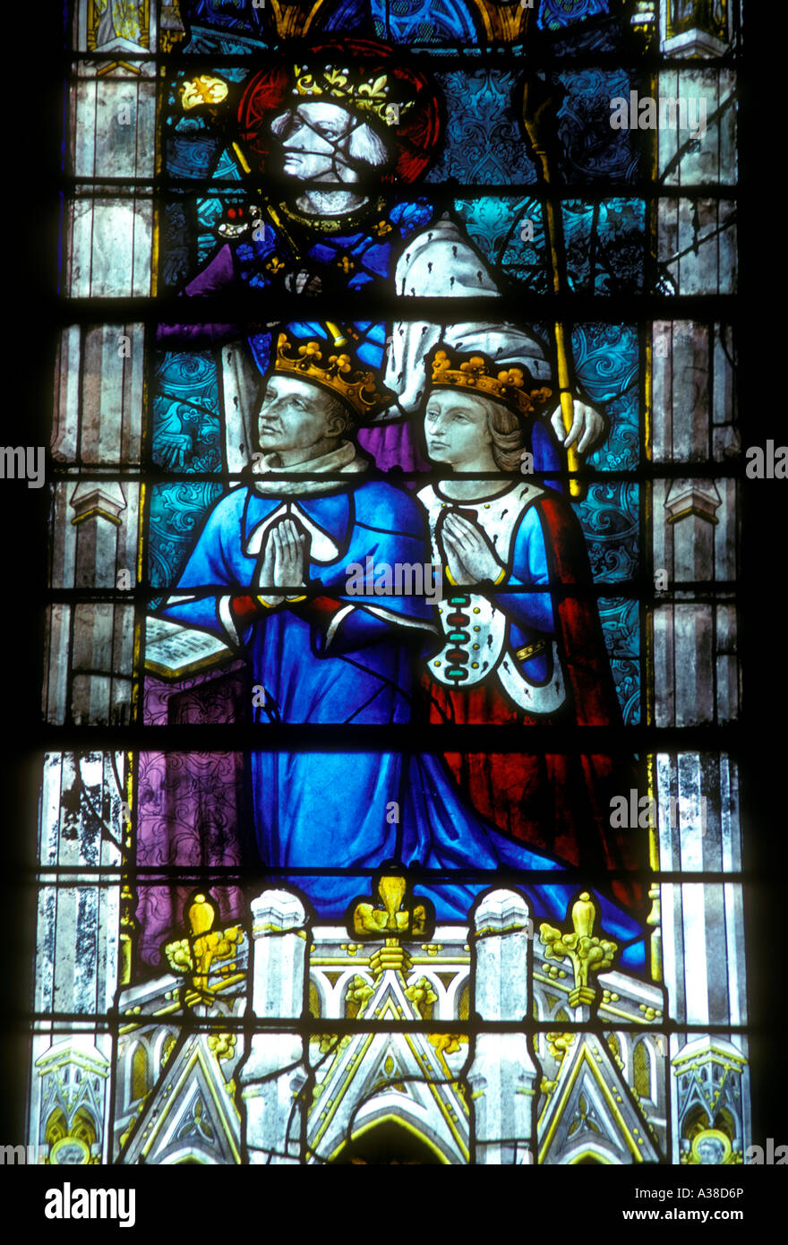 stained glass window, stained glass, Chartres Cathedral, Cathedrale