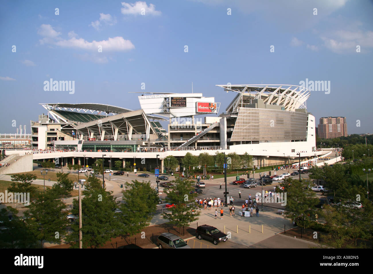 GIANT CINCINNATI SIGN (©CINCINNATI BENGALS 1997) PRACTICE FOOTBALL FIELD  OUTSIDE PAUL BROWN STADIUM CINCINNATI OHIO USA Stock Photo - Alamy