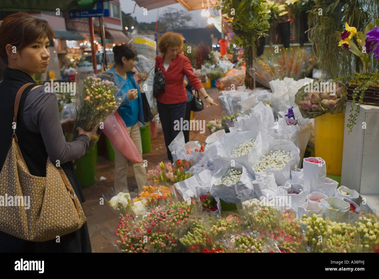 Shopping for flowers in Hong Kong's flower district Stock Photo Alamy
