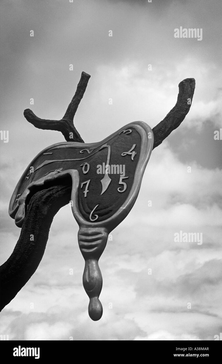 Salvador dali hi-res stock photography and images - Alamy