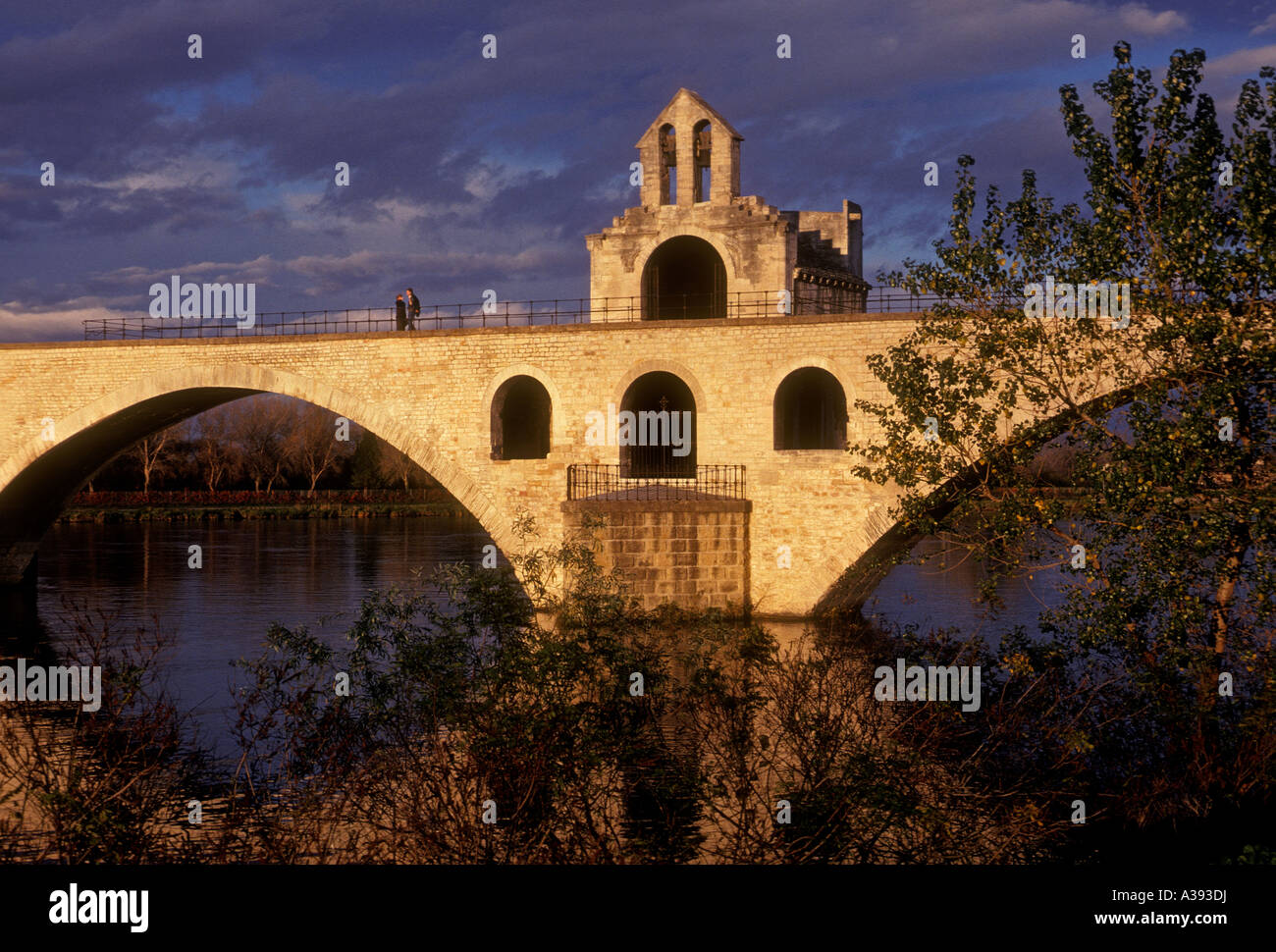 SaintBenezet Bridge, Pont SaintBenezet, Pont d'Avignon, medieval