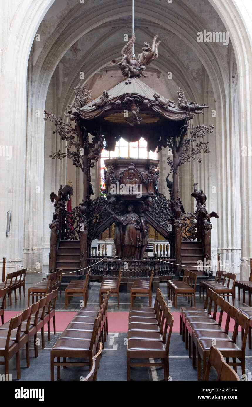 Magnificent pulpit in the ourlady cathedral Stock Photo - Alamy