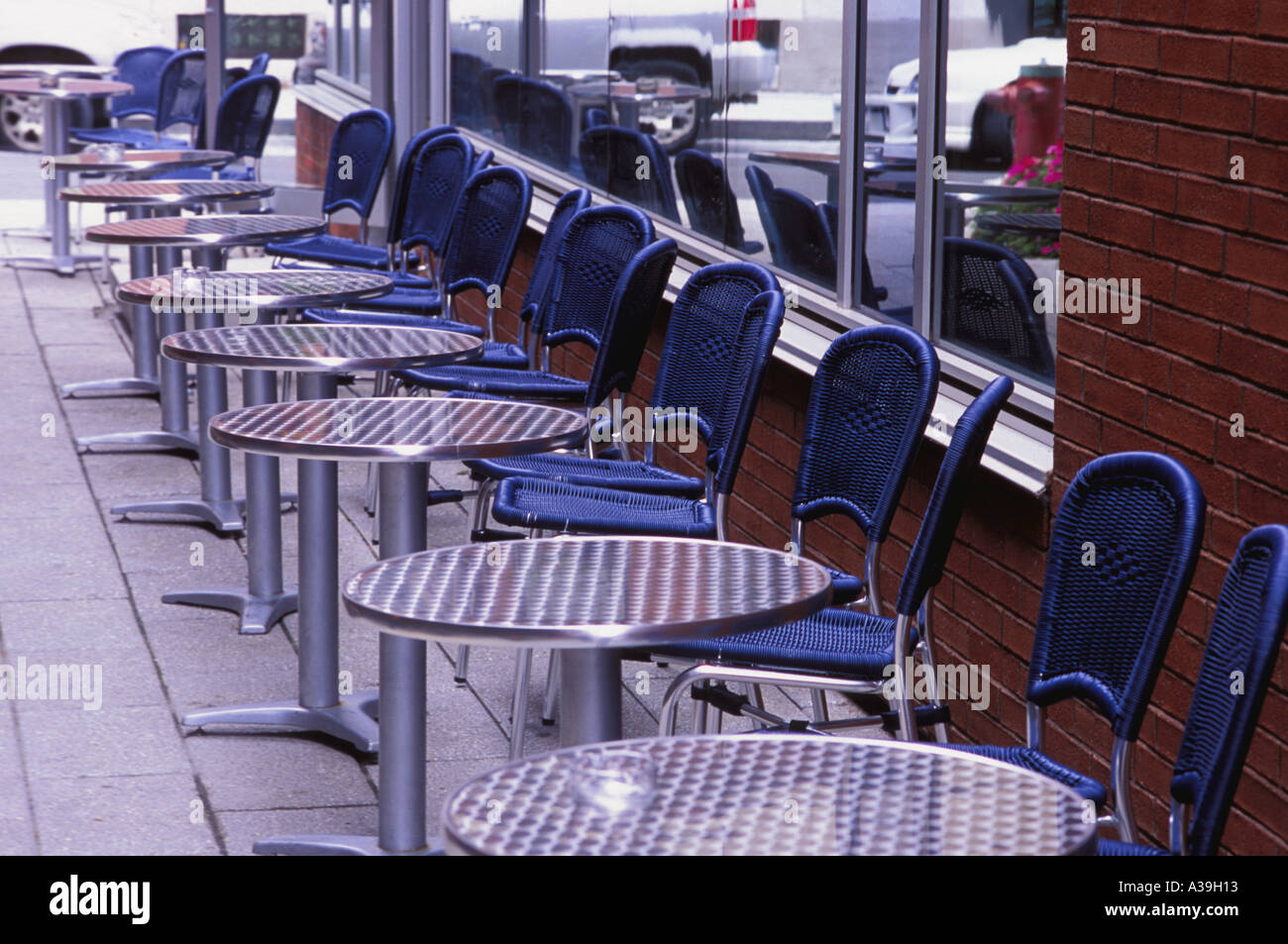 Canteen tables chairs hi-res stock photography and images - Alamy