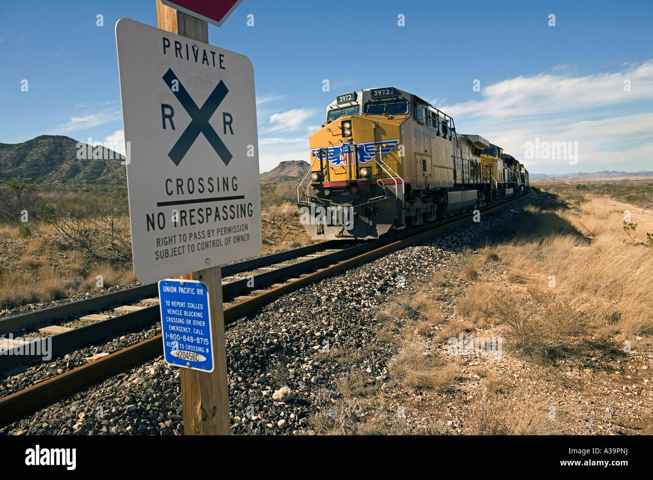Union Pacific railway between Alpine and Marathon in west Texas Stock Photo
